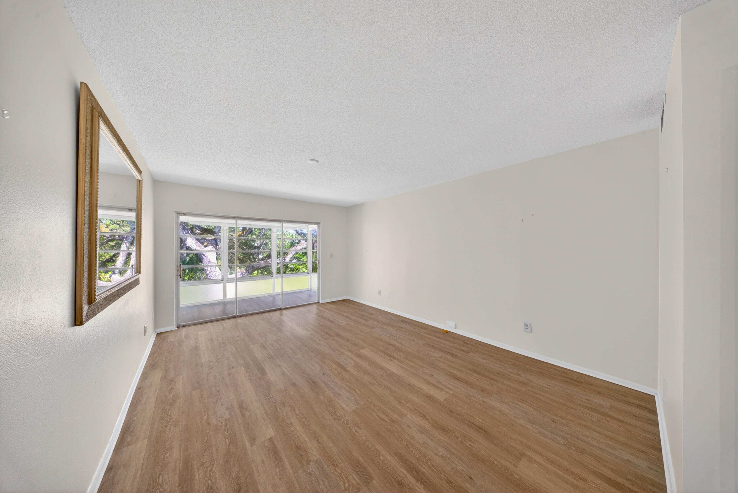 CEDAR POINTE CONDO - Residential