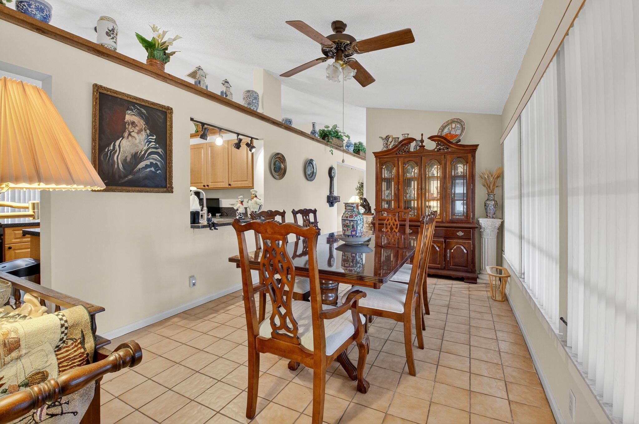 COCO WOOD LAKES SEC 3 - Residential