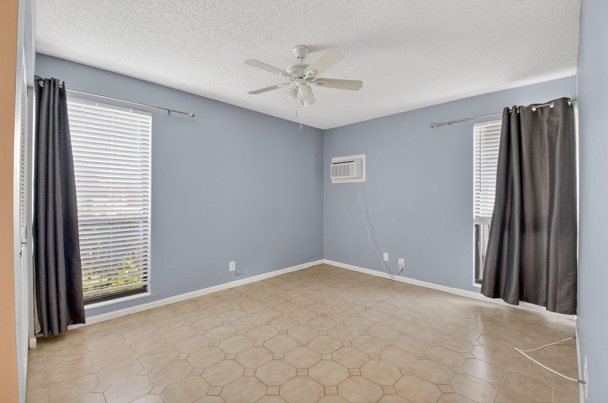 COCO WOOD LAKES SEC 3 - Residential