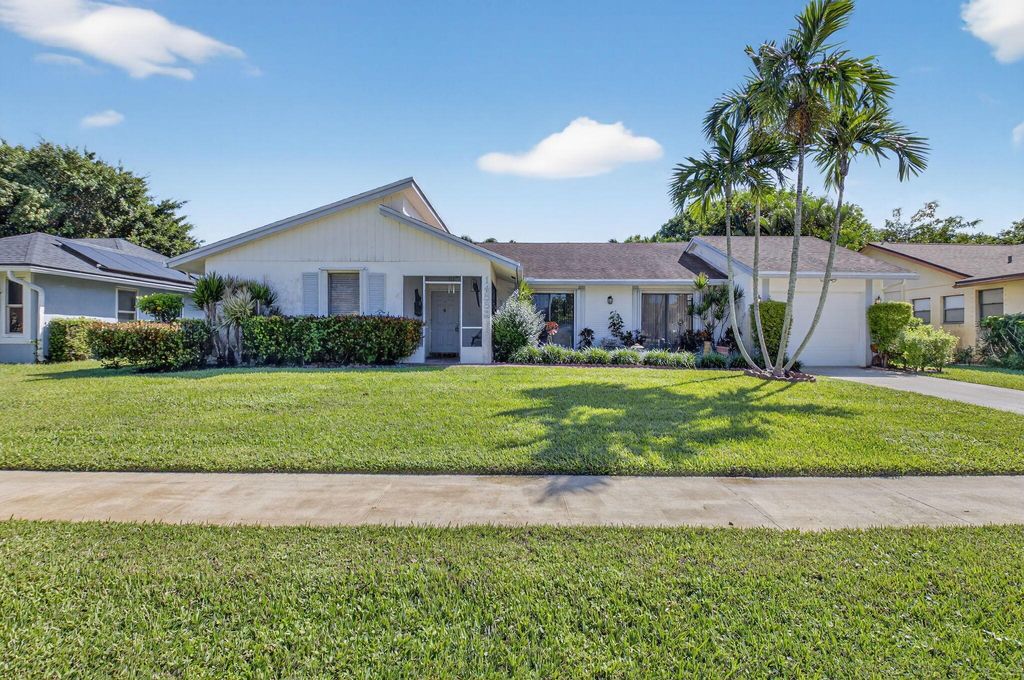 Photo of 14888 Sunnyview Lane, Delray Beach, FL 33484 (MLS # R11132504)