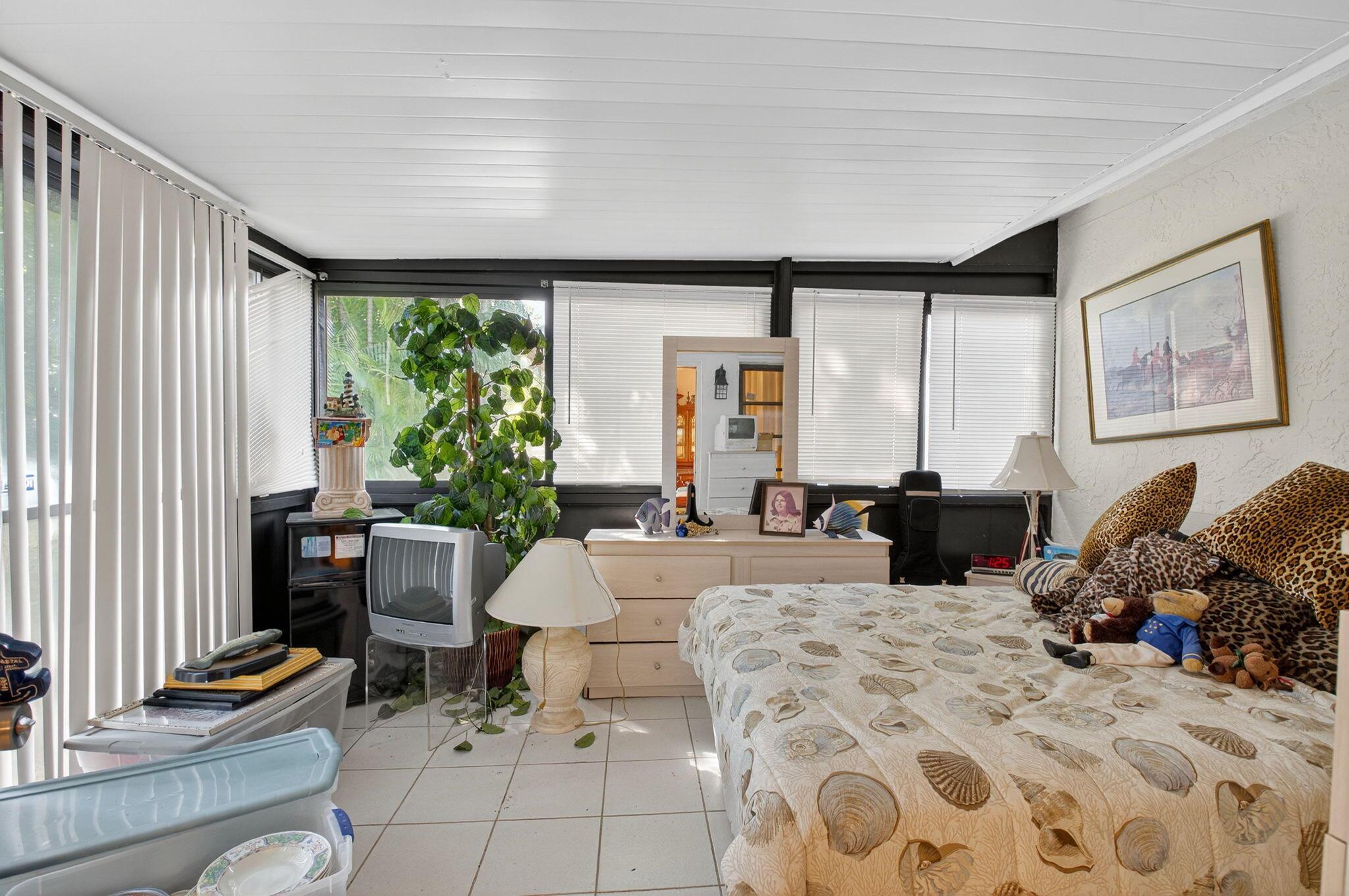 COCO WOOD LAKES SEC 3 - Residential