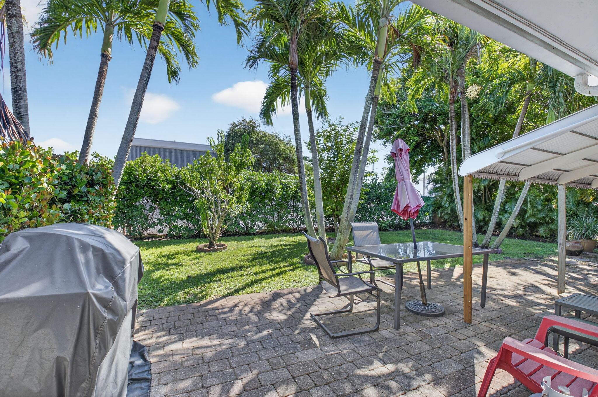 COCO WOOD LAKES SEC 3 - Residential