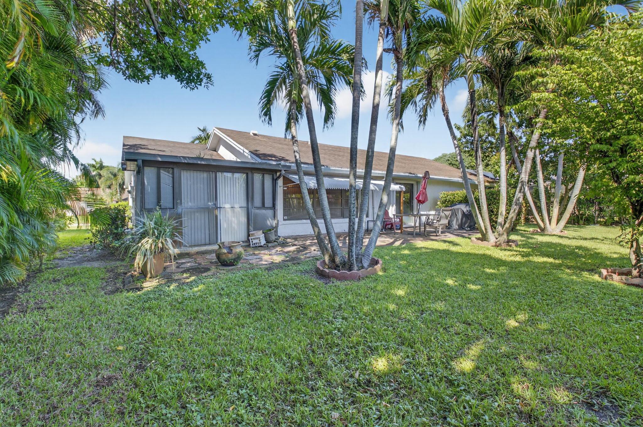 COCO WOOD LAKES SEC 3 - Residential