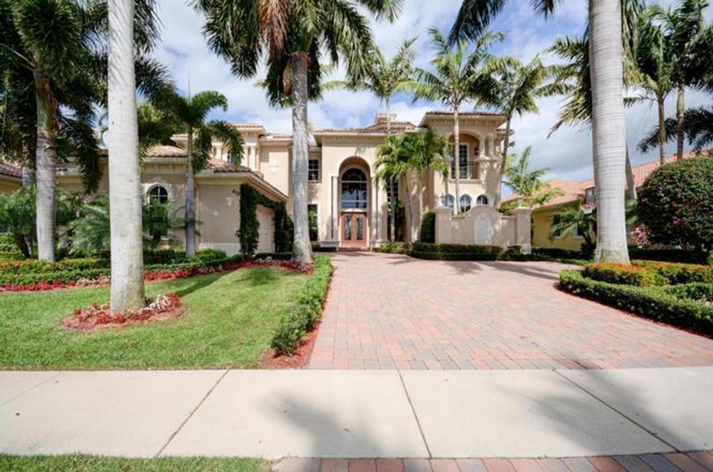 Photo of 605 Hermitage Circle, Palm Beach Gardens, FL 33410 (MLS # R10799546)