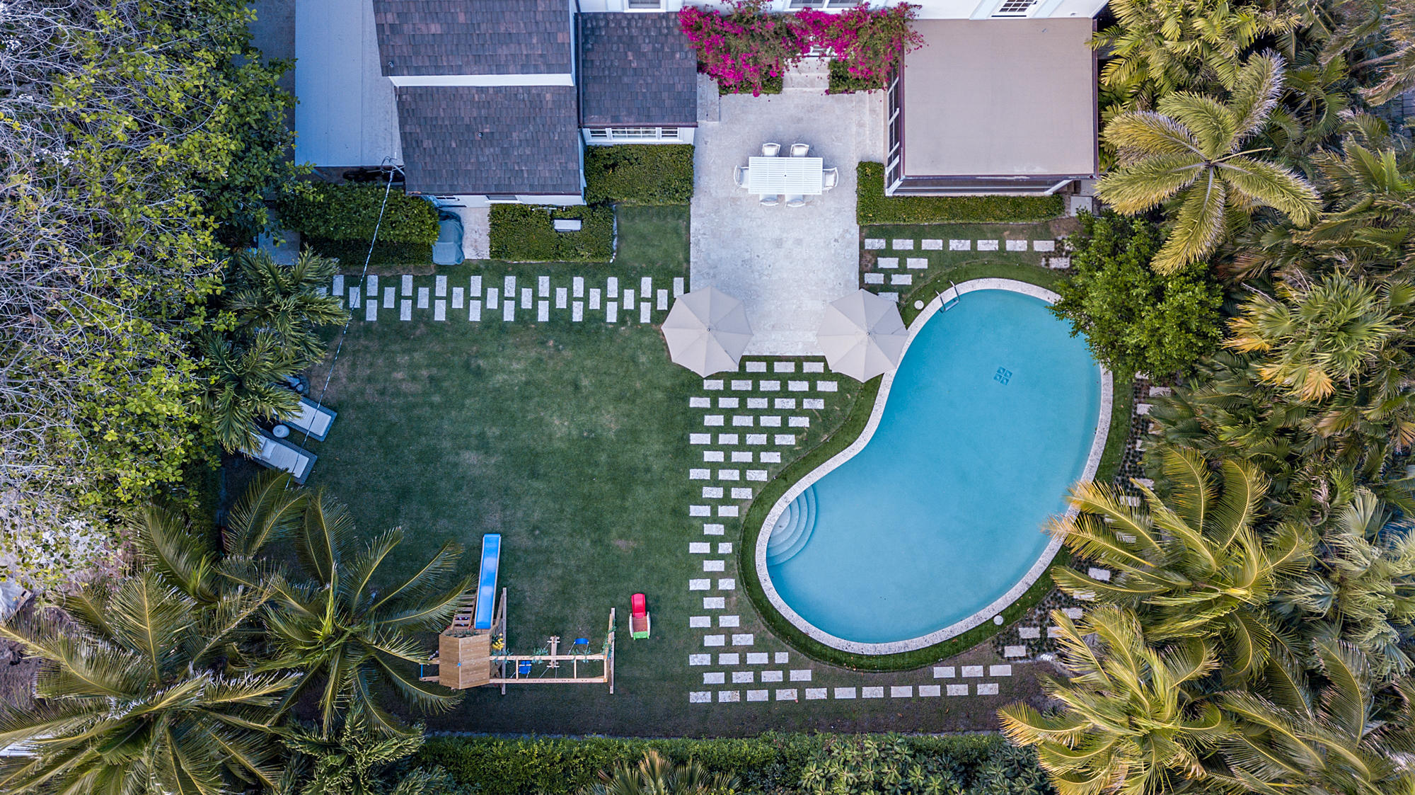 EL ENCANTO IN - Residential