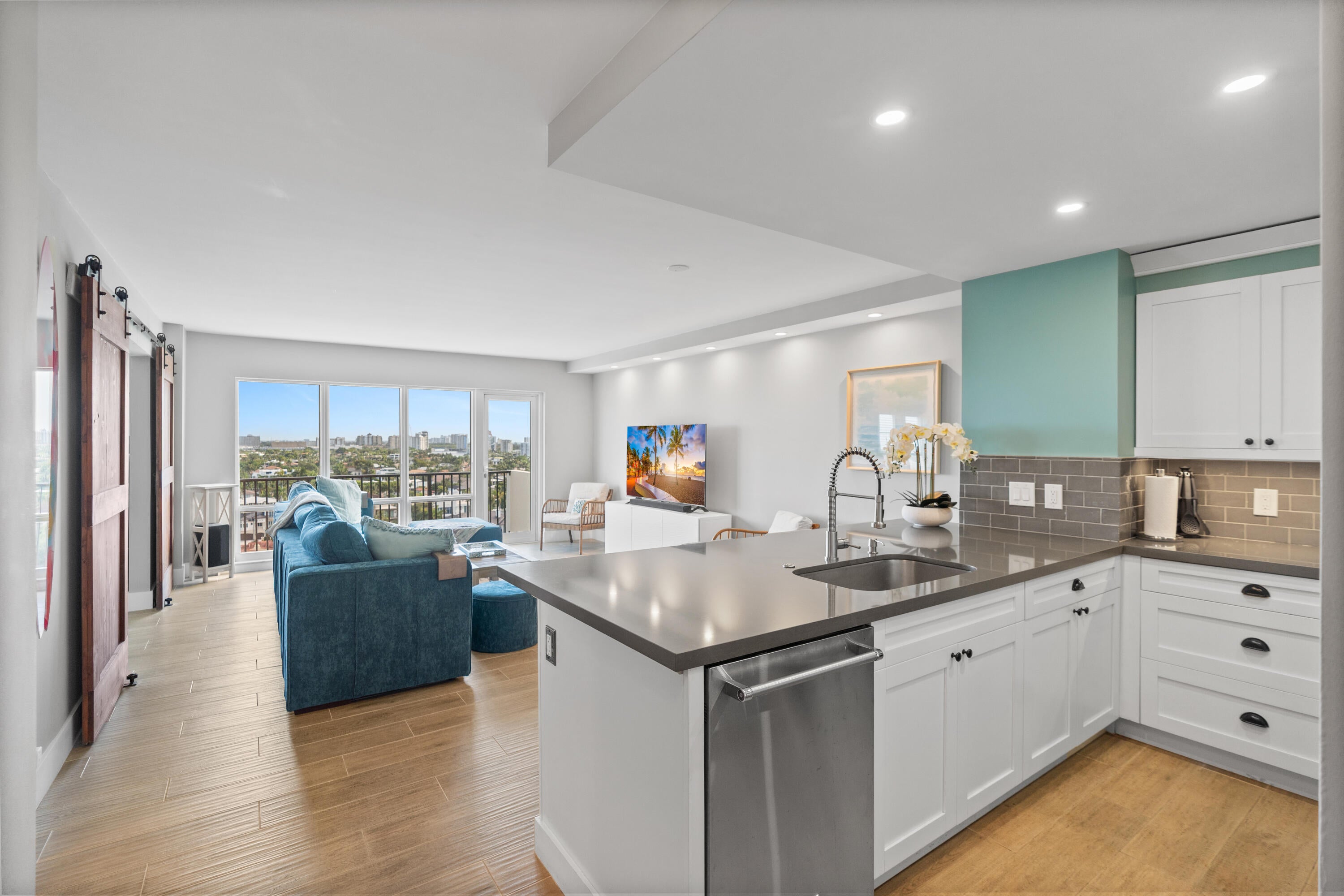 340 Sunset Drive 1508