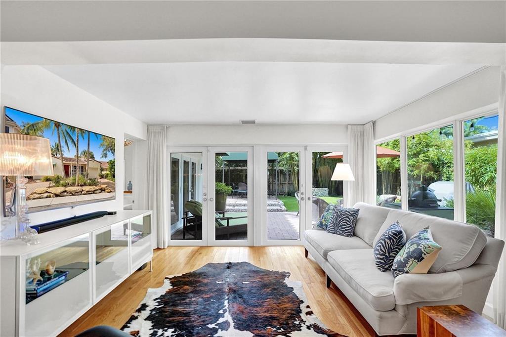 Rio Vista C J Hectors Res - Residential