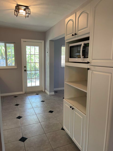 Tiny photo for 5433 NE 5TH Avenue, Oakland Park, FL 33334 (MLS # B26077401)