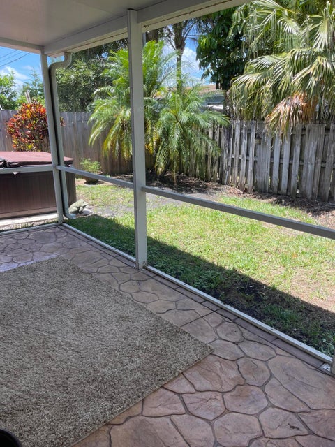 Tiny photo for 5433 NE 5TH Avenue, Oakland Park, FL 33334 (MLS # B26077401)