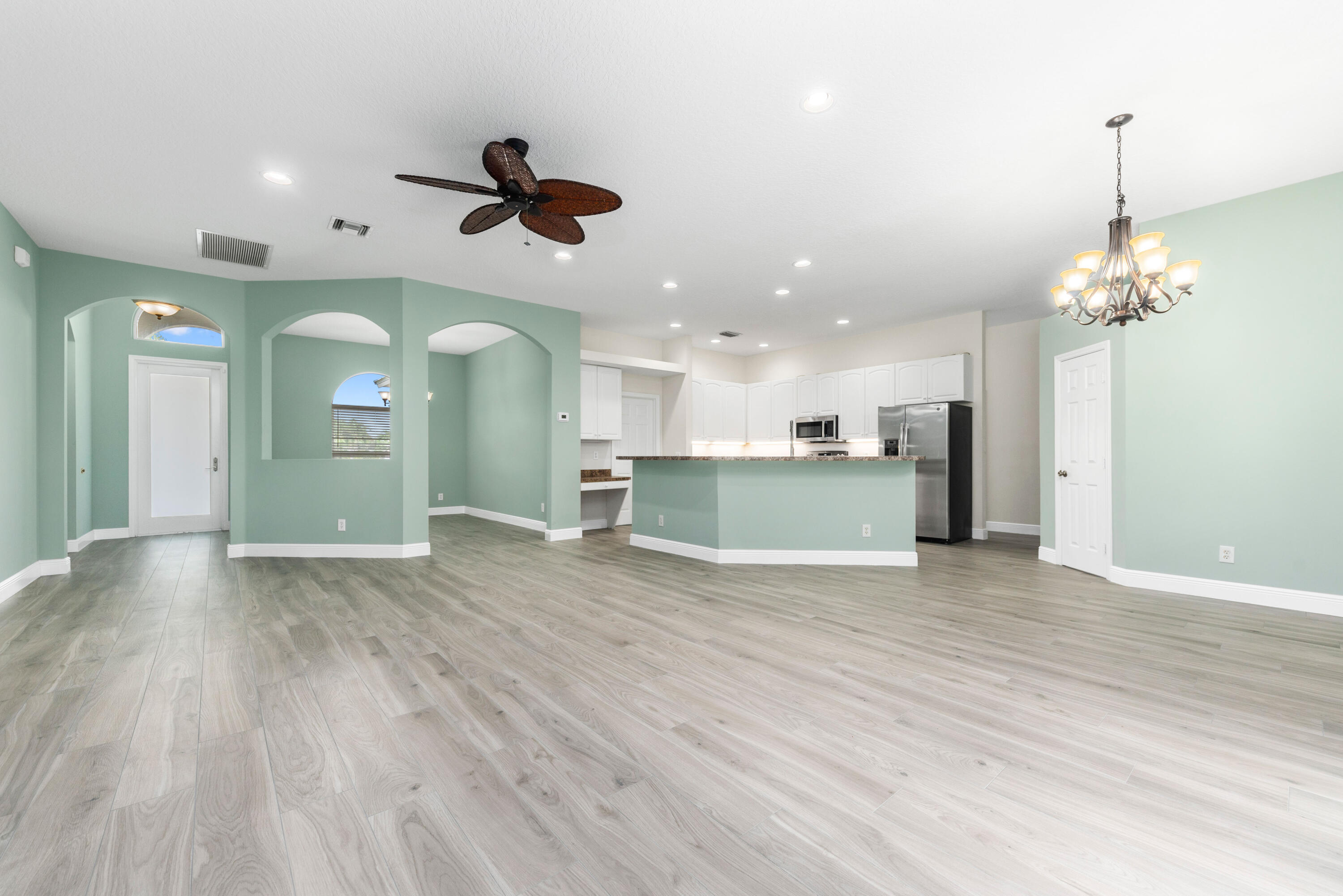 Pineapple Plantation/The Pines - Residential Lease