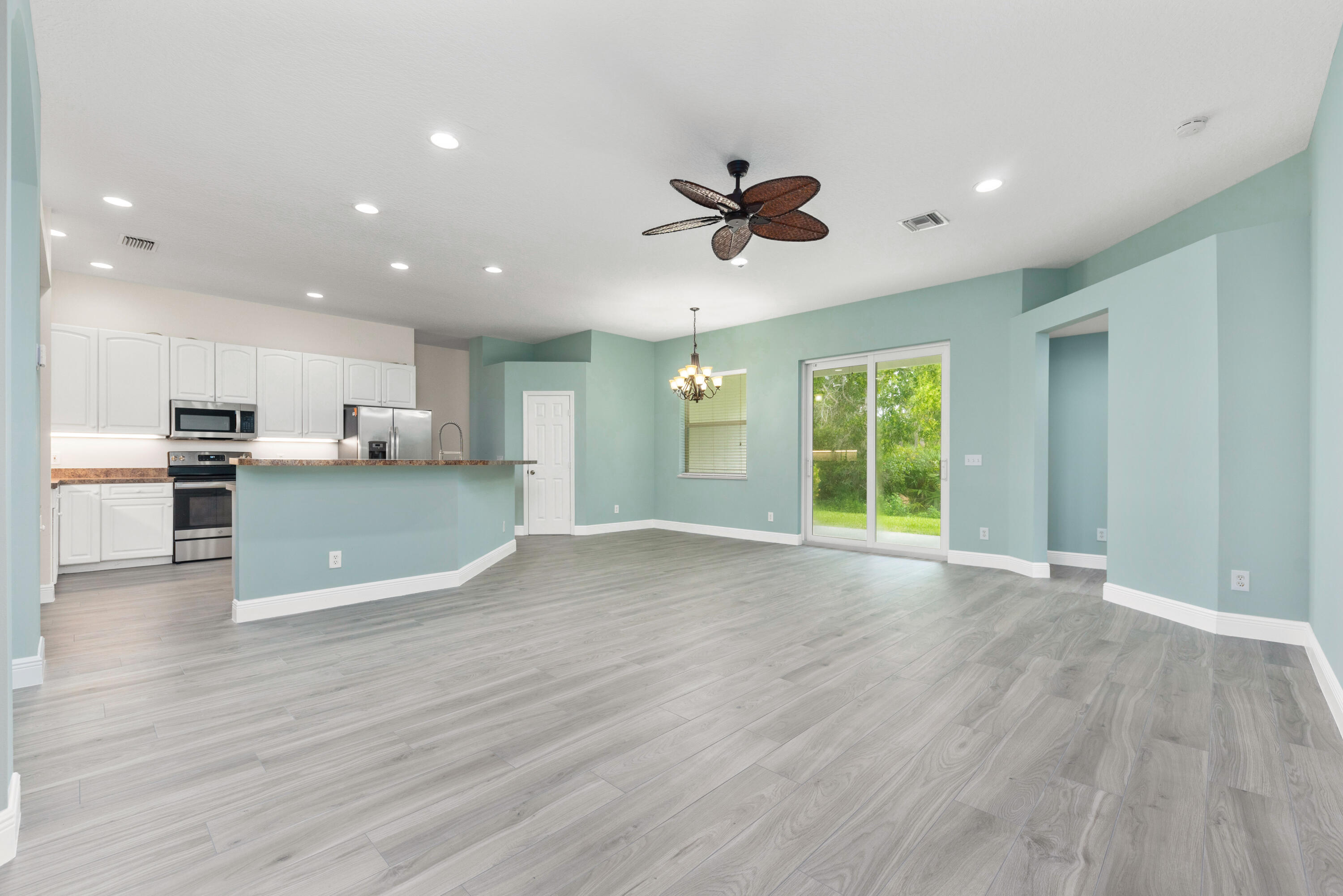 Pineapple Plantation/The Pines - Residential Lease