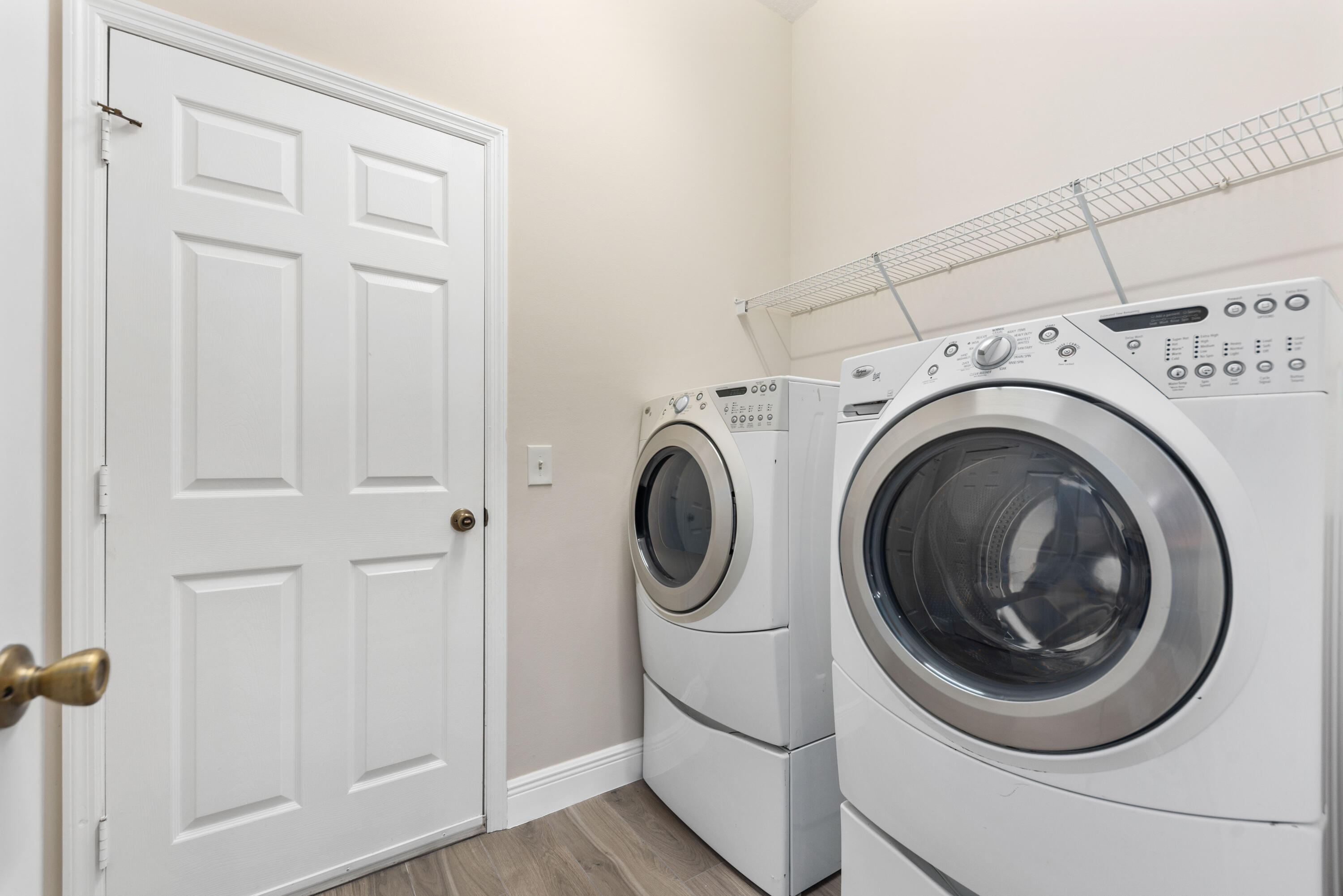 Pineapple Plantation/The Pines - Residential Lease