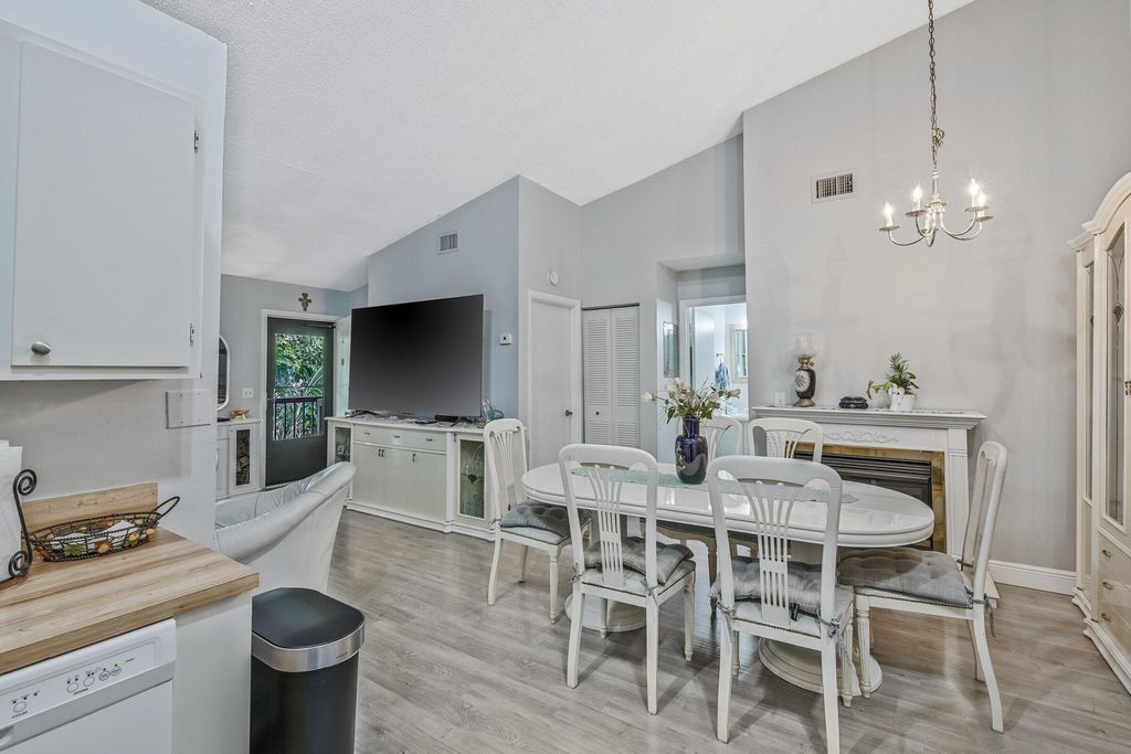 Photo of 6544 Chasewood Drive #H, Jupiter, FL 33458 (MLS # R11161606)