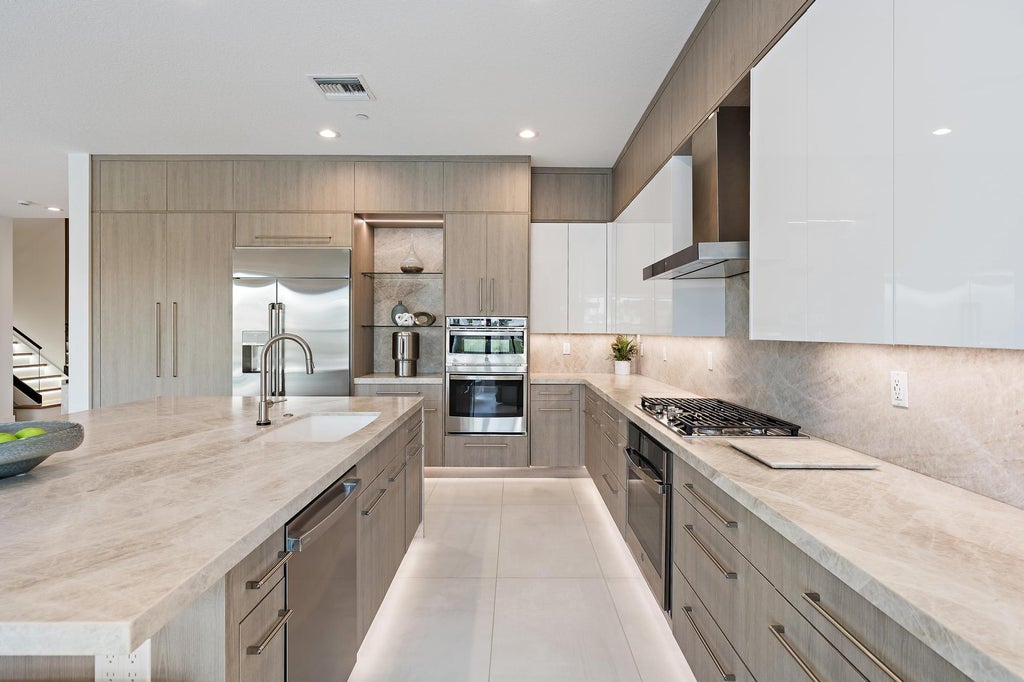 Photo of 9931 Migration Point, Palm Beach Gardens, FL 33412 (MLS # B26036445)