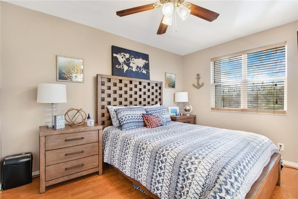 HARBOUR OAKS - Residential