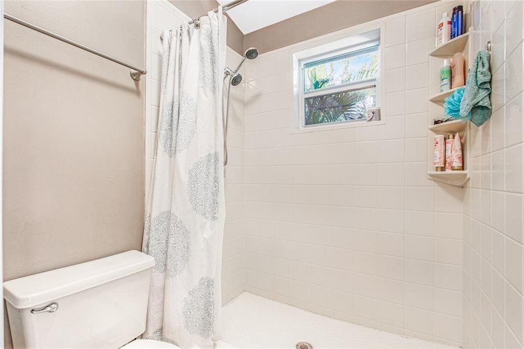 HARBOUR OAKS - Residential