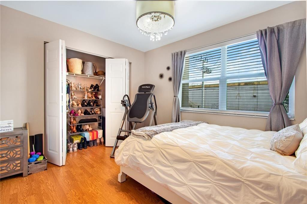 HARBOUR OAKS - Residential