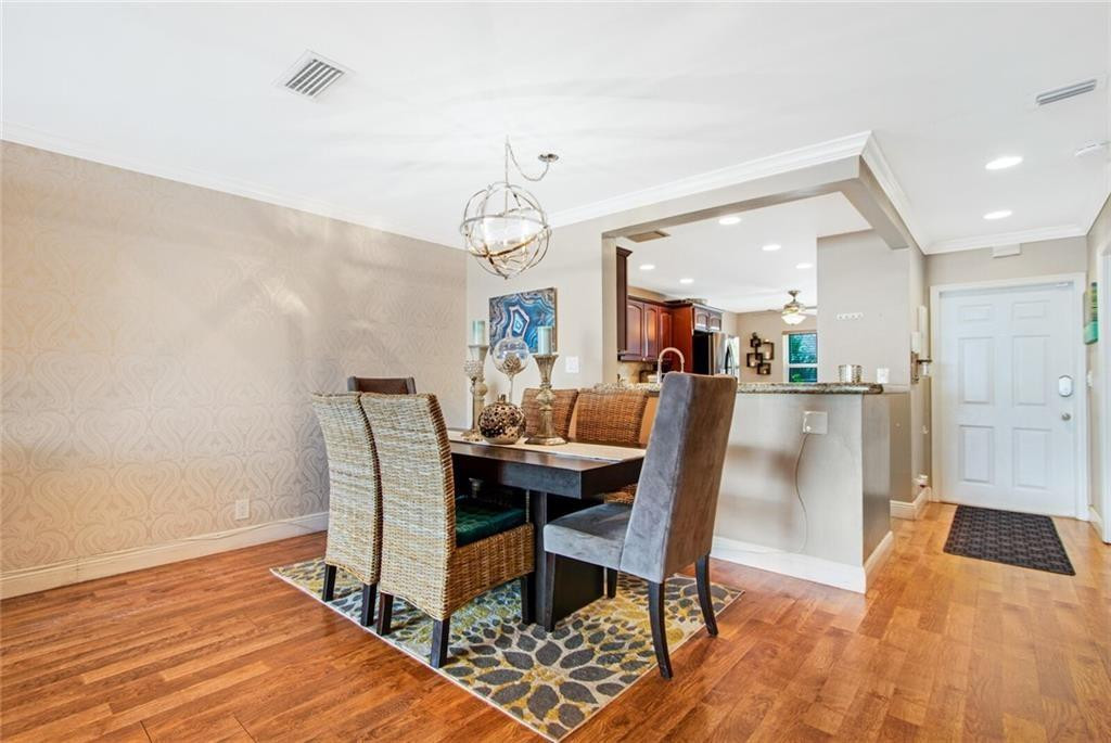 HARBOUR OAKS - Residential