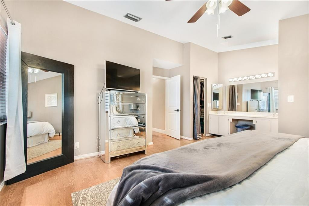 HARBOUR OAKS - Residential