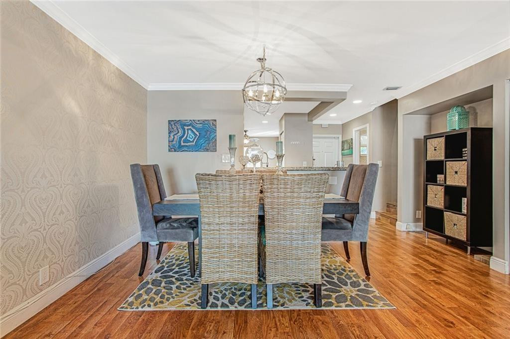 HARBOUR OAKS - Residential