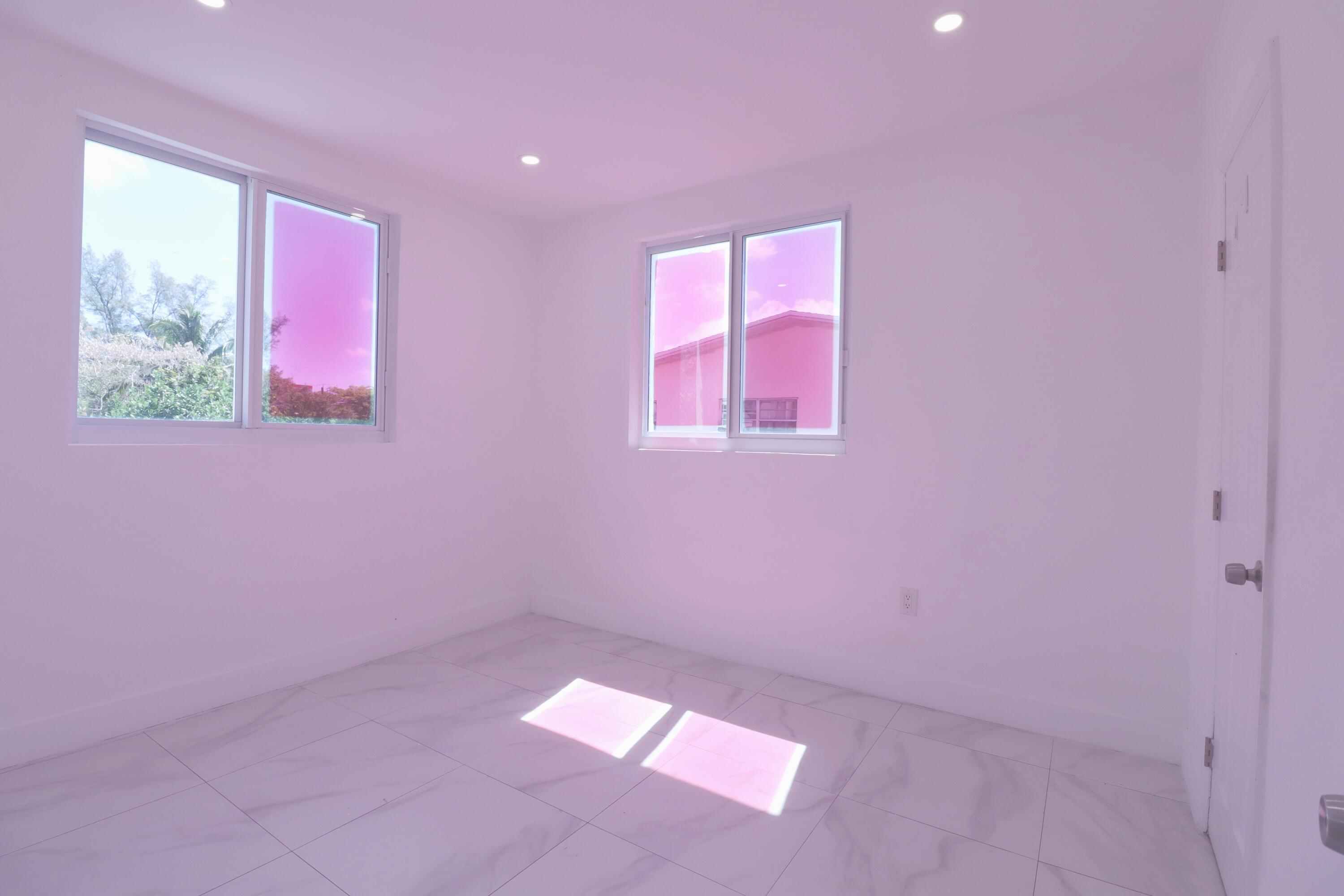 DE LEON PARK - Residential Lease