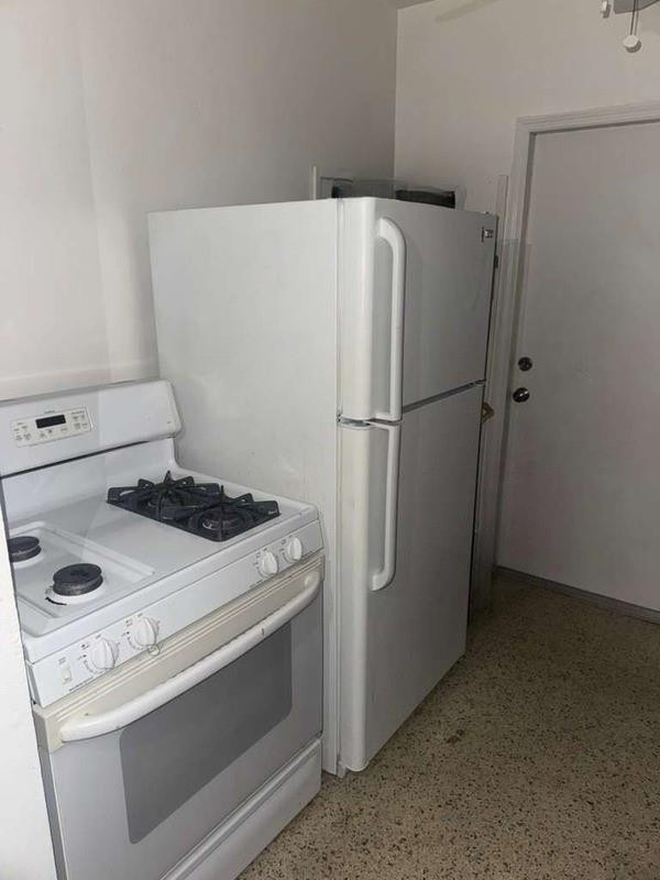 Biscayne Beach Sub - Residential Lease