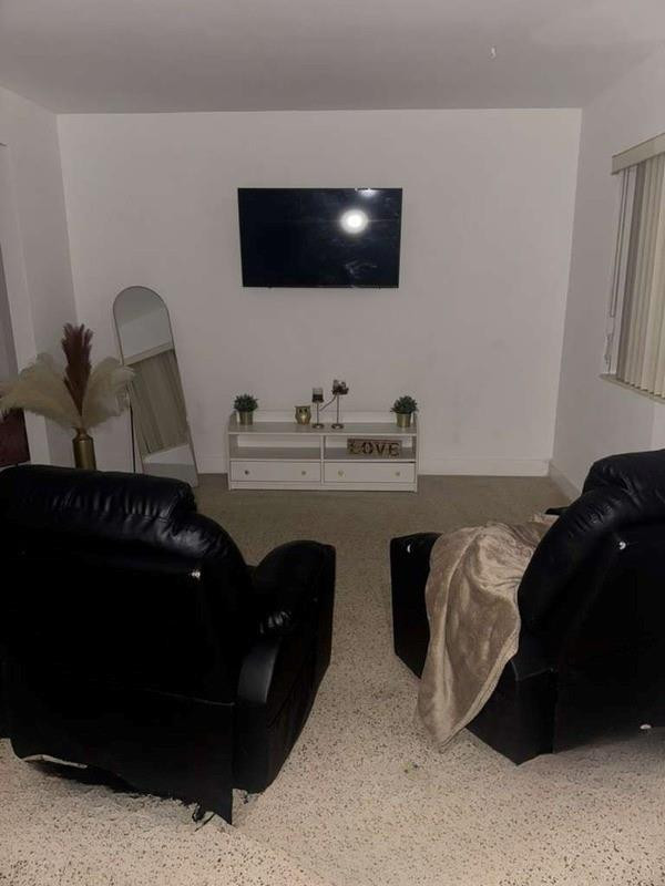 Biscayne Beach Sub - Residential Lease