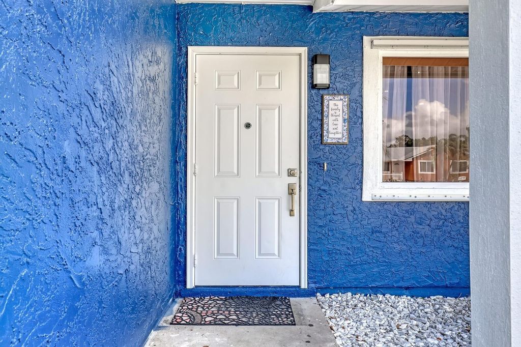 Photo of 2055 SE West Dunbrooke Circle, Port Saint Lucie, FL 34952 (MLS # B26025265)