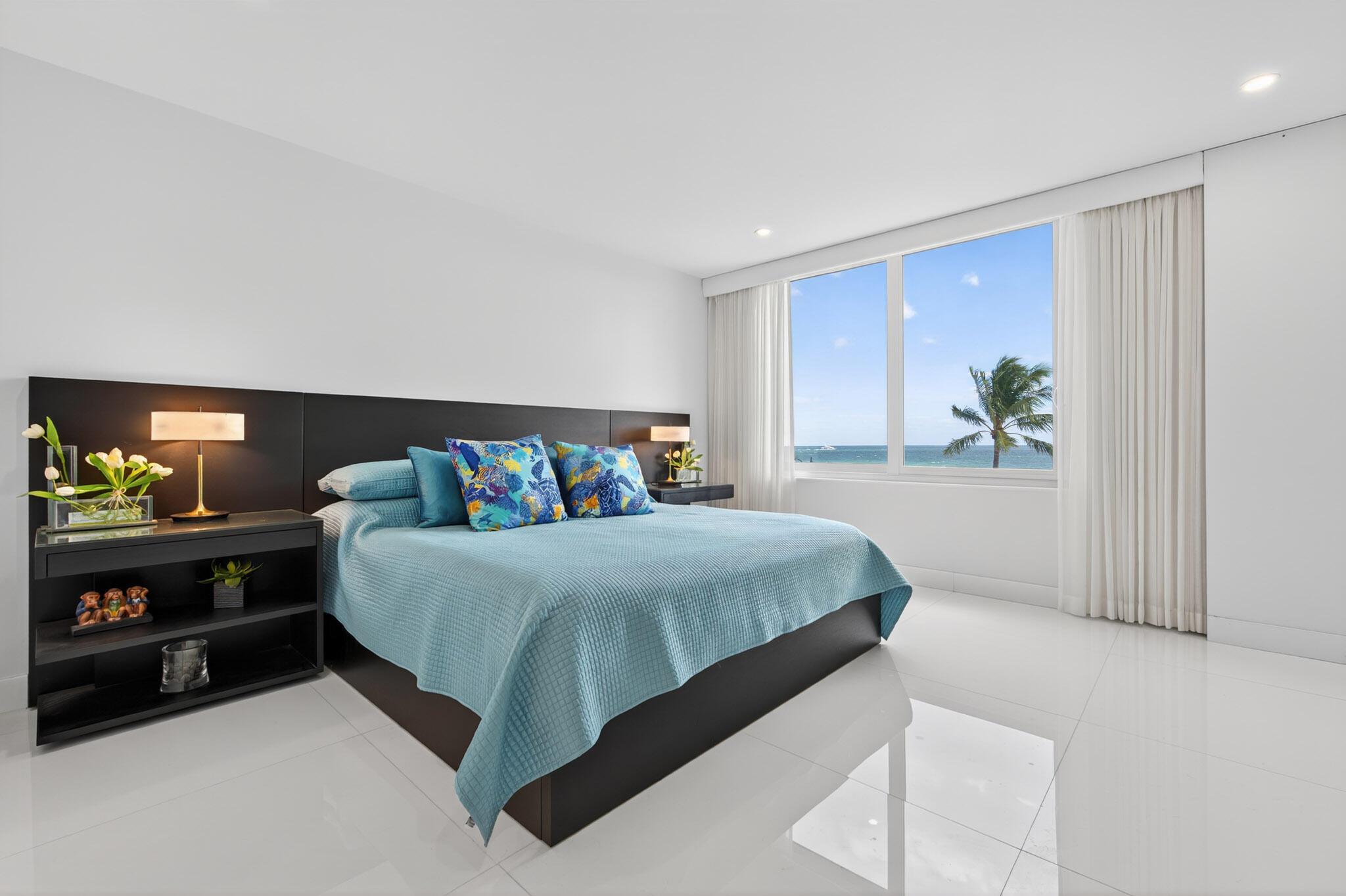 LOWELL HOUSE CONDO LTS 53 - Residential