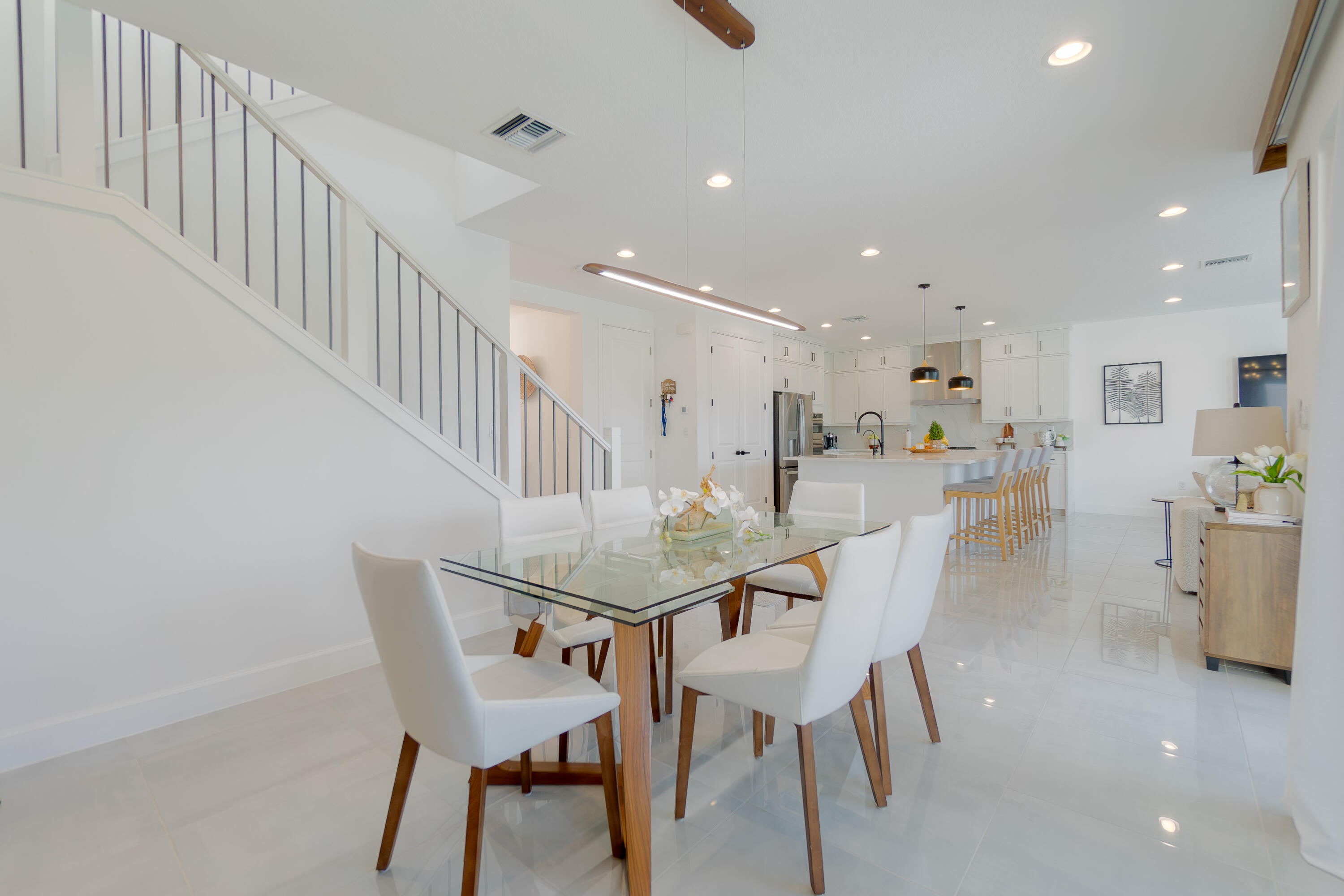 ARDEN PUD POD G SOUTH - Residential Lease