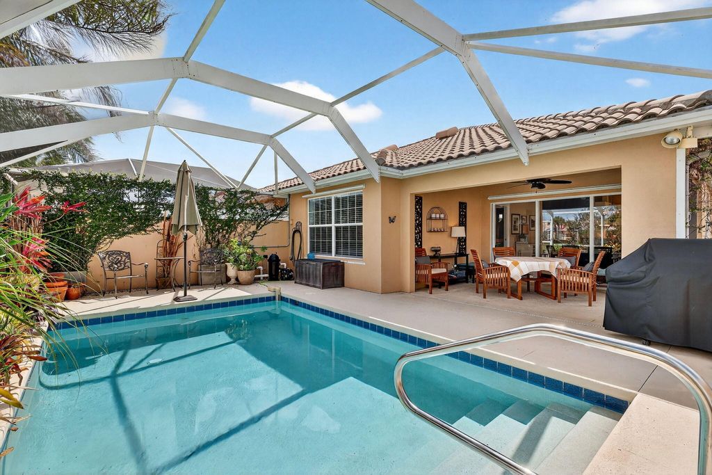 Photo of 11476 SW Pembroke Drive, Port Saint Lucie, FL 34987 (MLS # B26005159)