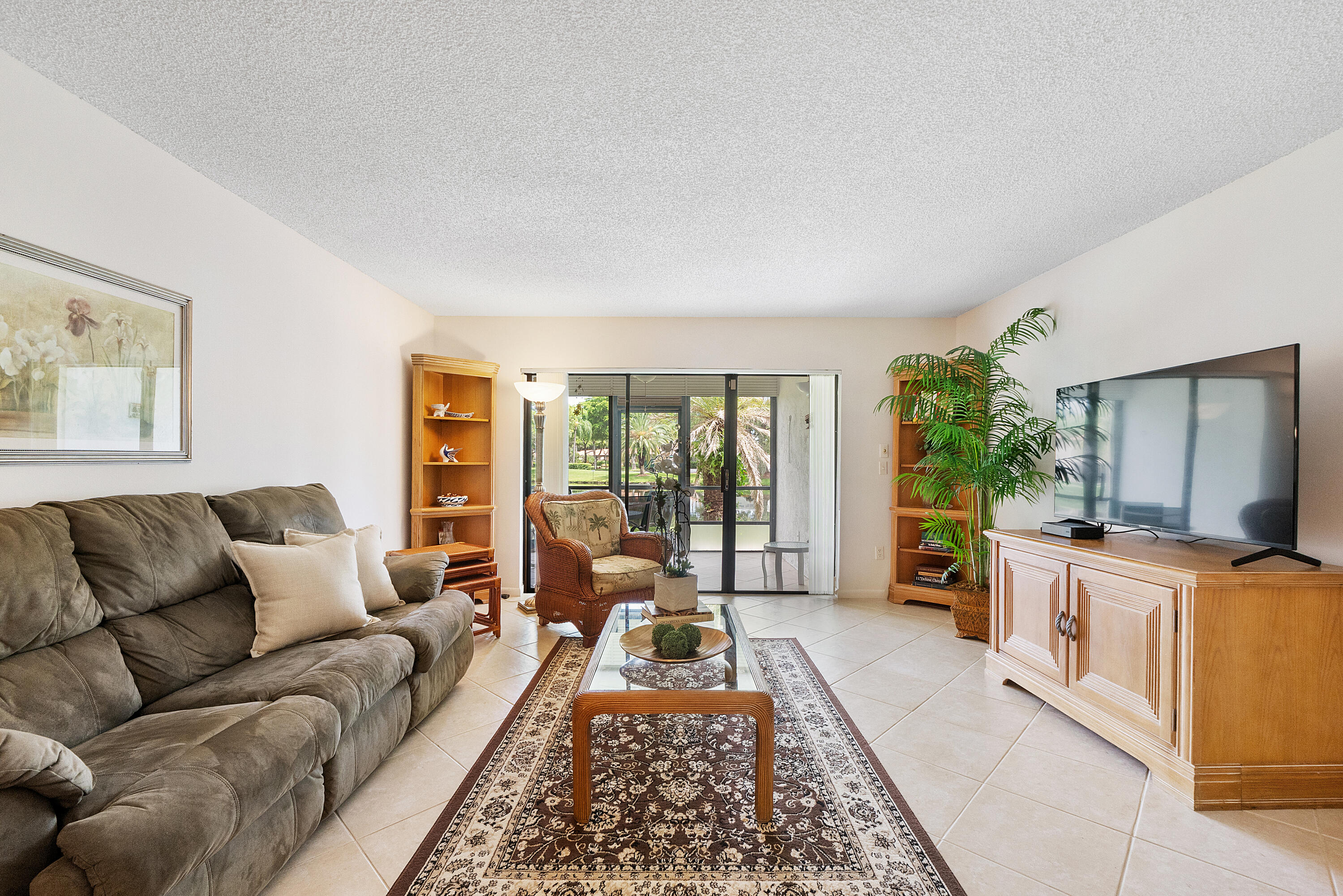 9283 Vista Del Lago I