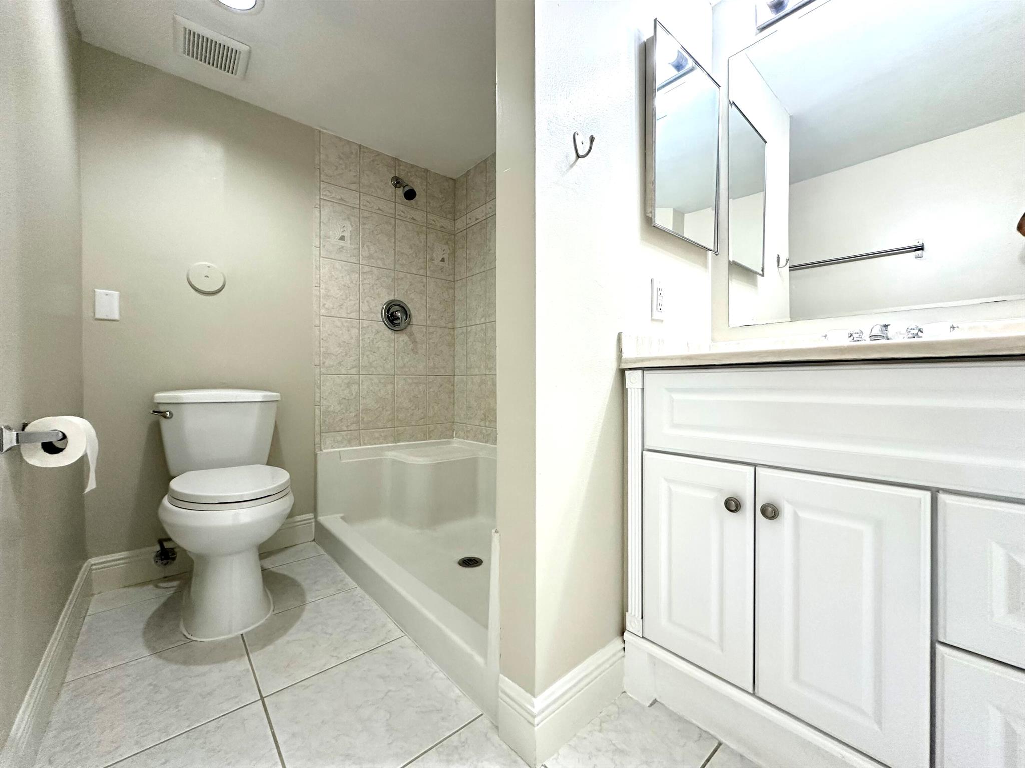CLUB CARIBE CONDO - Residential Lease