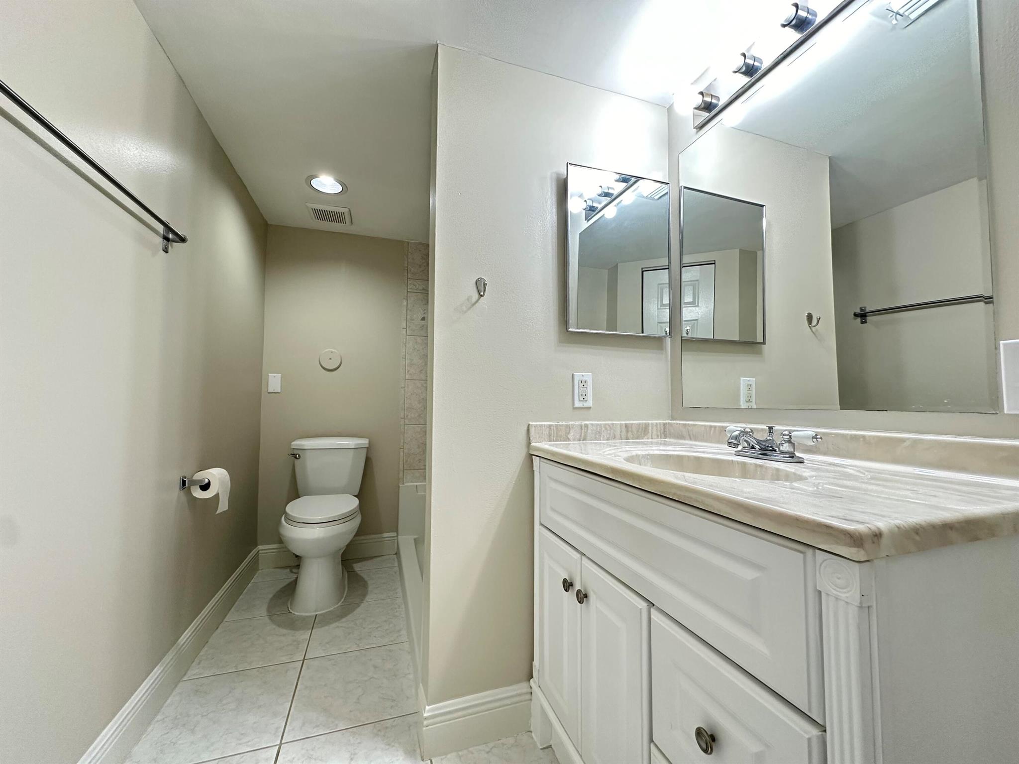 CLUB CARIBE CONDO - Residential Lease