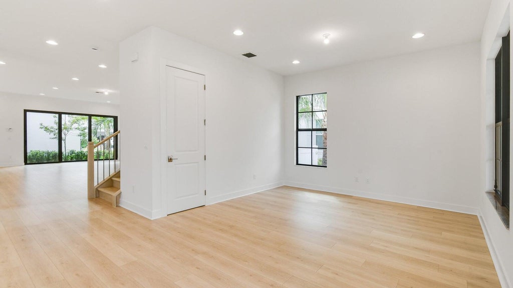 Photo of 13136 Alton Road, Palm Beach Gardens, FL 33418 (MLS # B26039097)