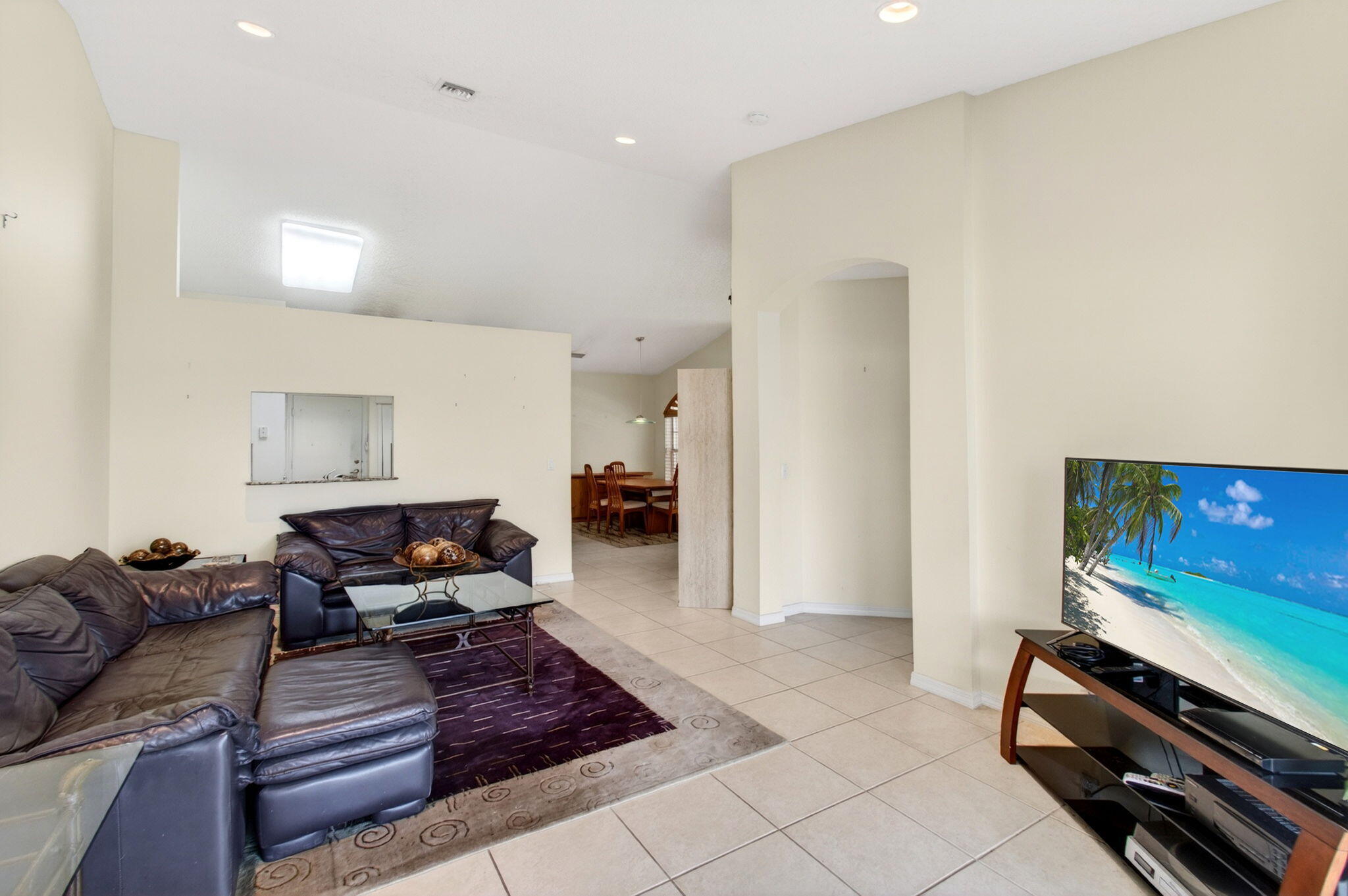 FLORAL LAKES - Residential