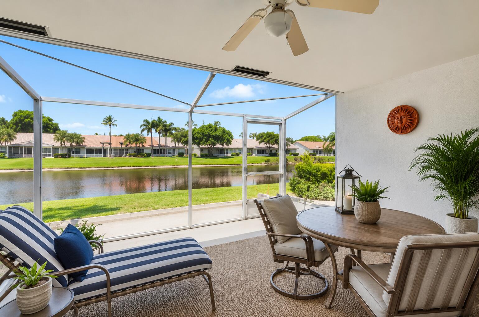 FLORAL LAKES - Residential