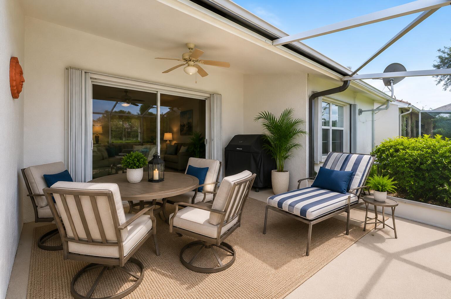 FLORAL LAKES - Residential