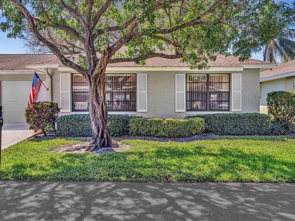 Photo of 9820 Pecan Tree Drive #9820-B, Boynton Beach, FL 33436 (MLS # F10488732)