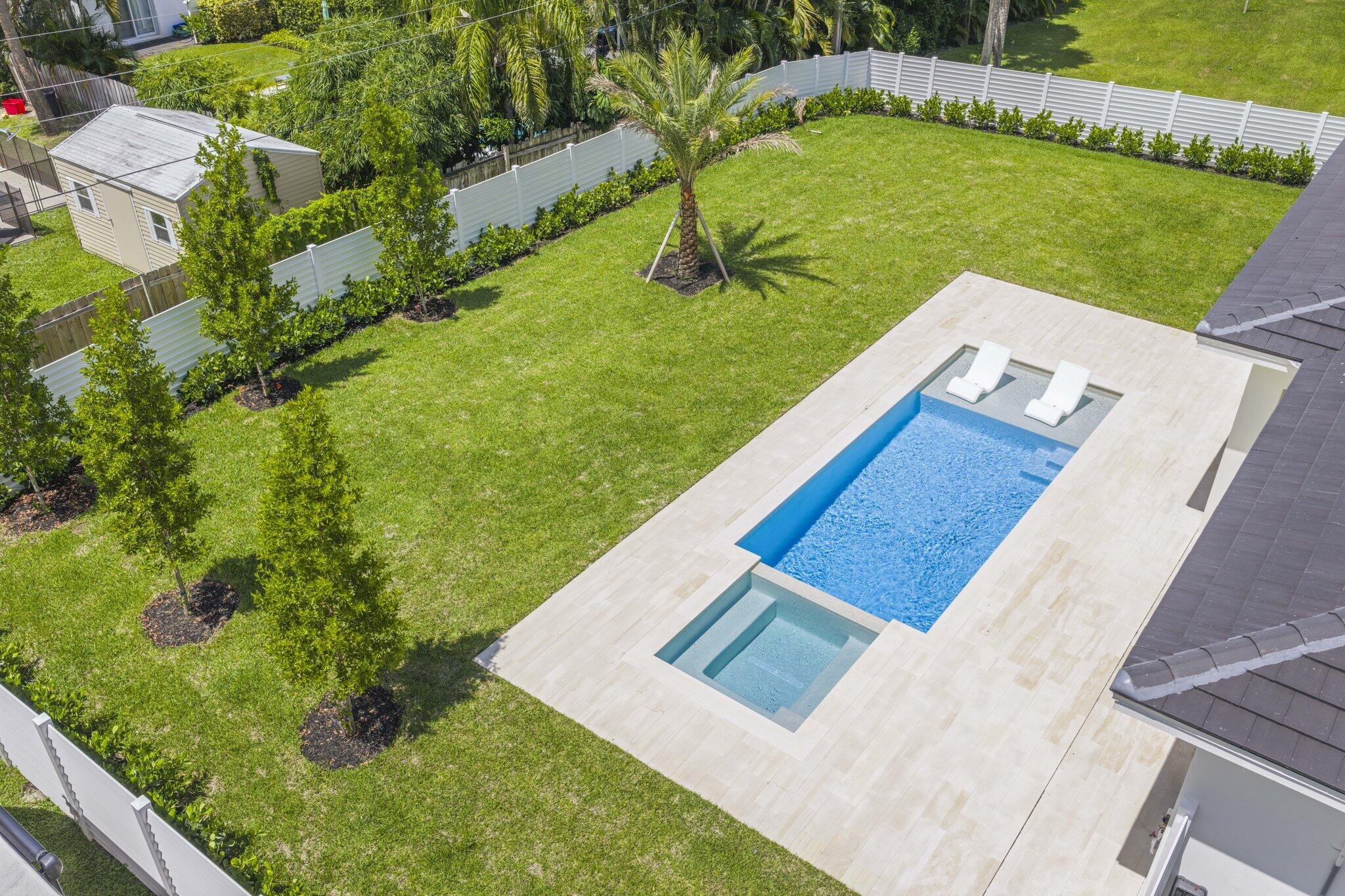 2384 WINDSOR Road