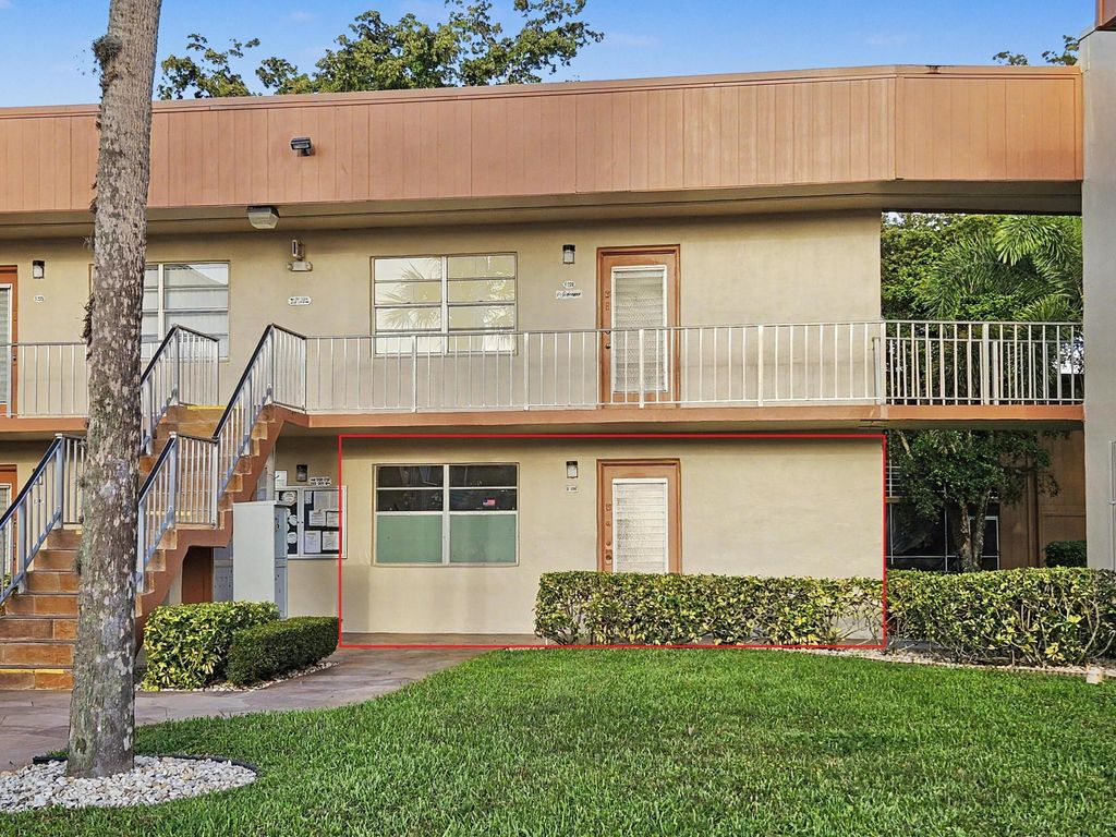 Photo of 202 Piedmont Ter E, Delray Beach, FL 33484 (MLS # B26022039)