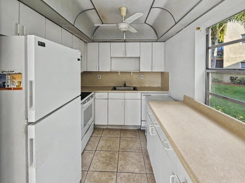 Tiny photo for 202 Piedmont Ter E, Delray Beach, FL 33484 (MLS # B26022039)