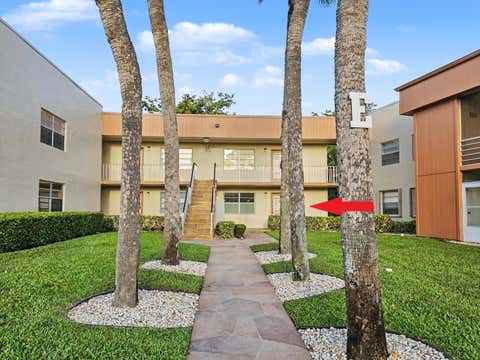 Tiny photo for 202 Piedmont Ter E, Delray Beach, FL 33484 (MLS # B26022039)