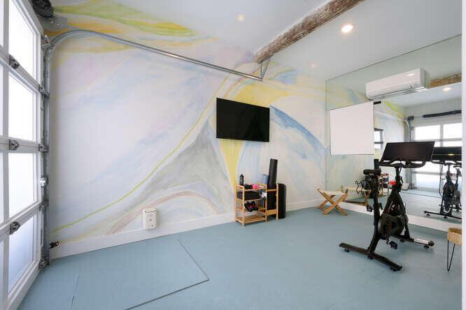 ROYAL PARK - Residential Lease