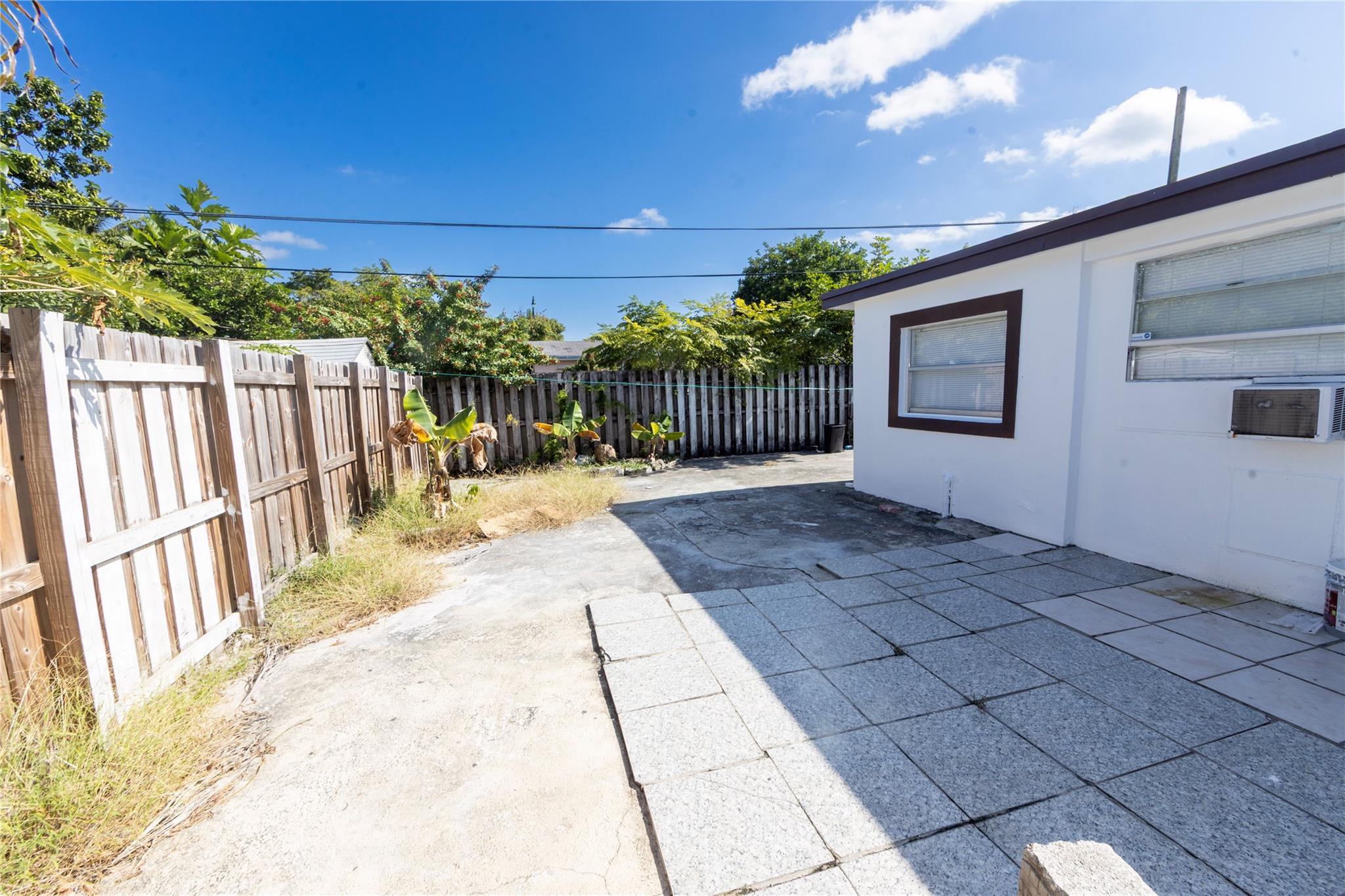 Faulkner Park 37-38 B - Residential Lease