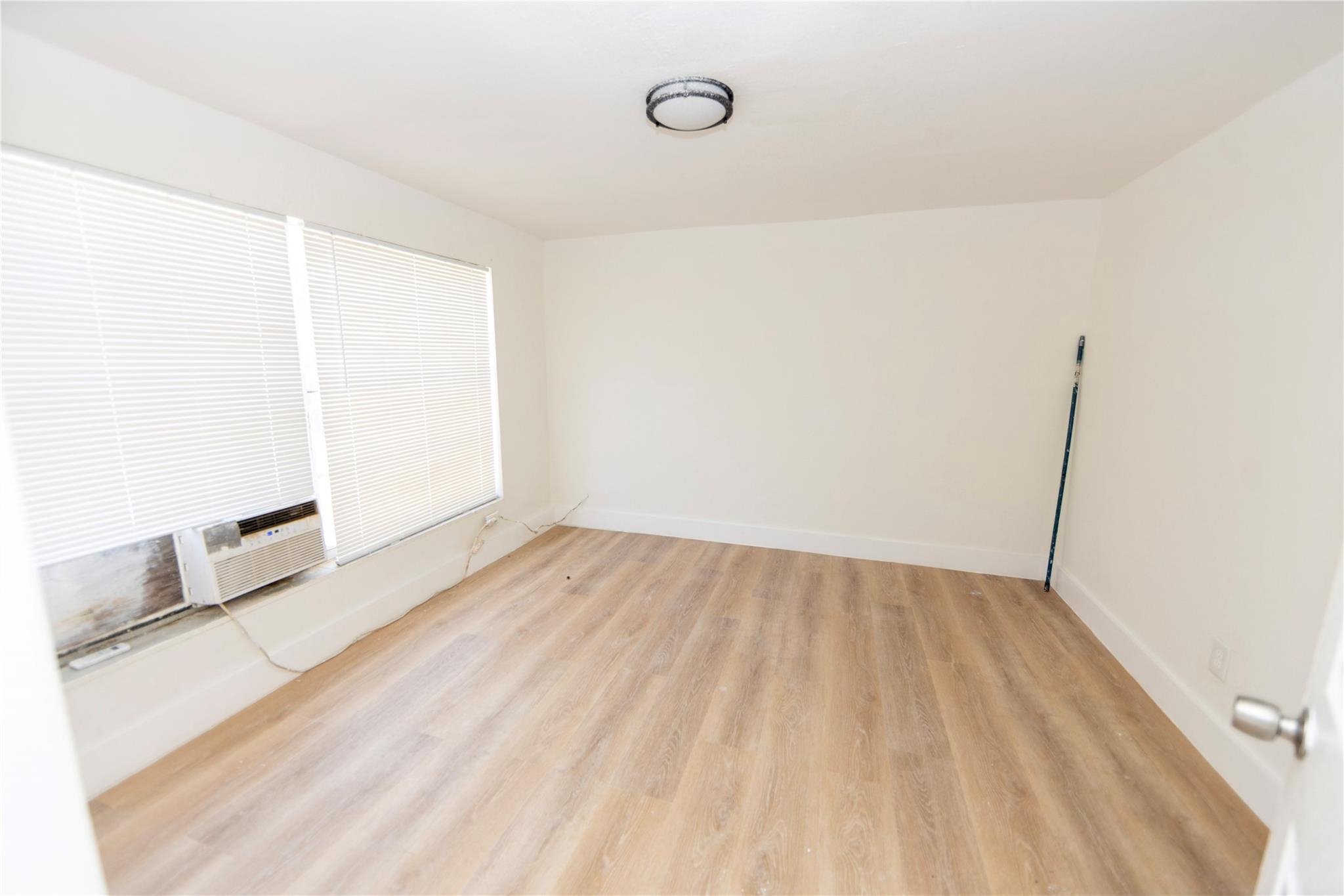 Faulkner Park 37-38 B - Residential Lease