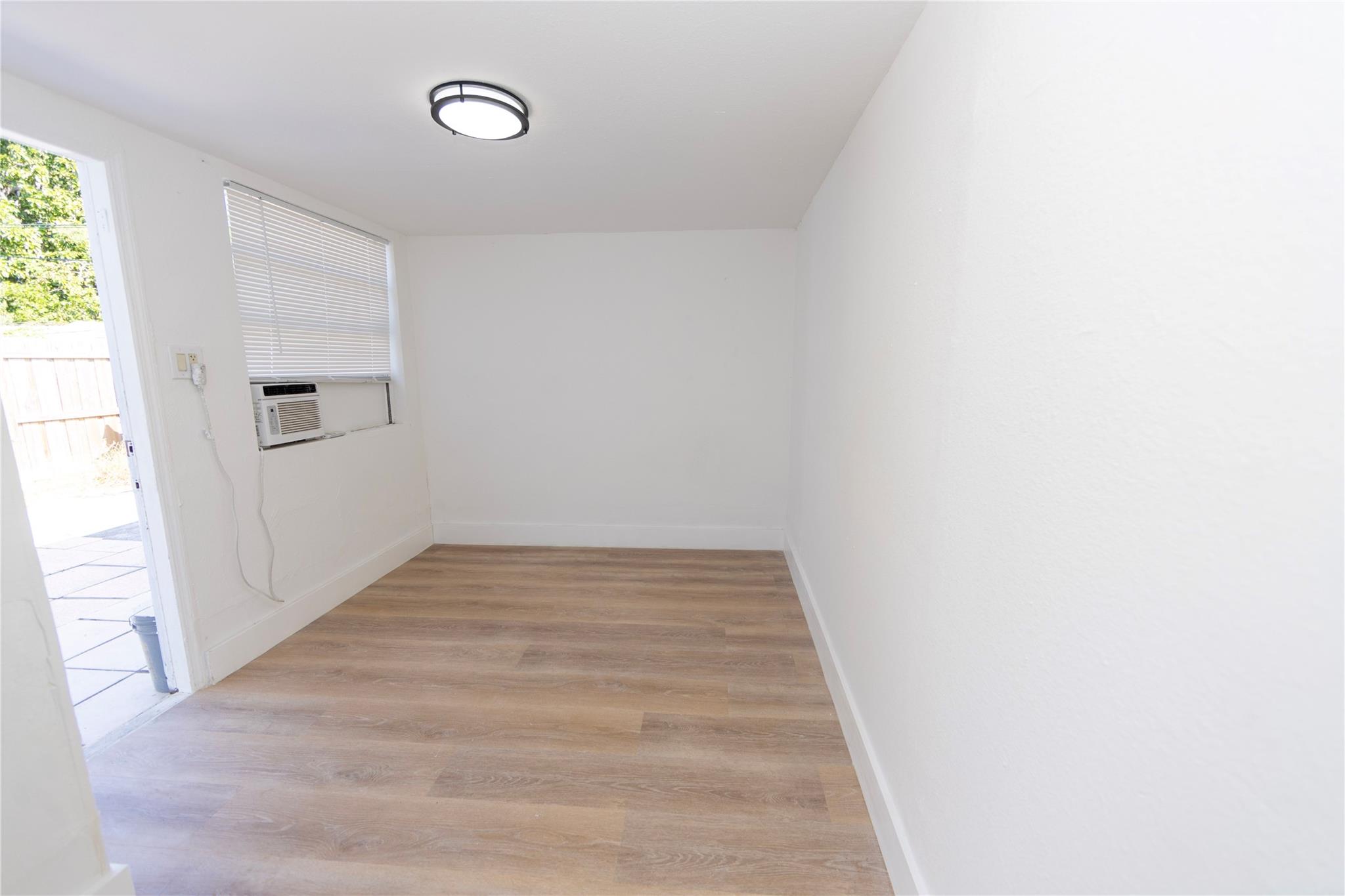 Faulkner Park 37-38 B - Residential Lease