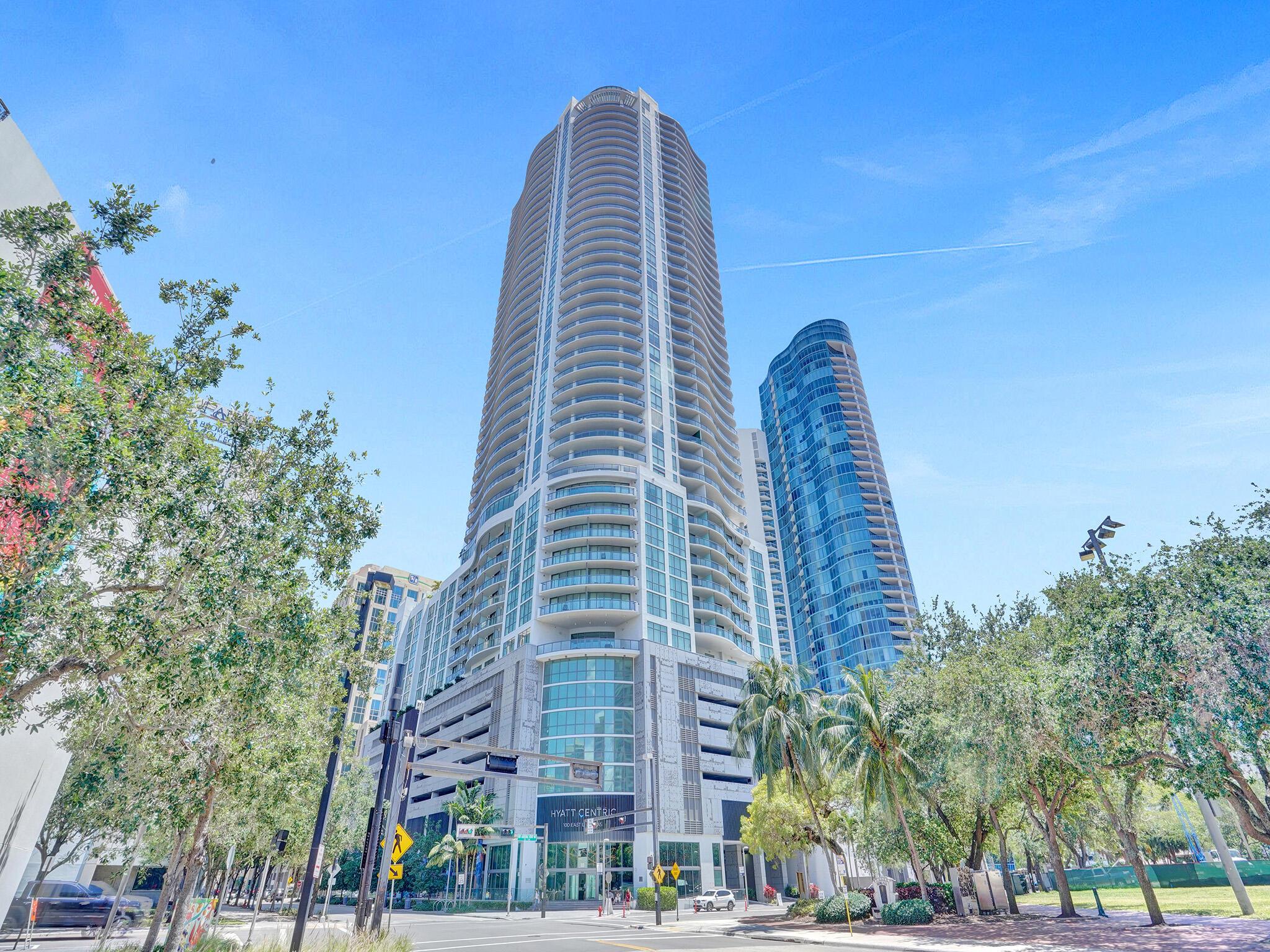 100 Las Olas - Residential Lease