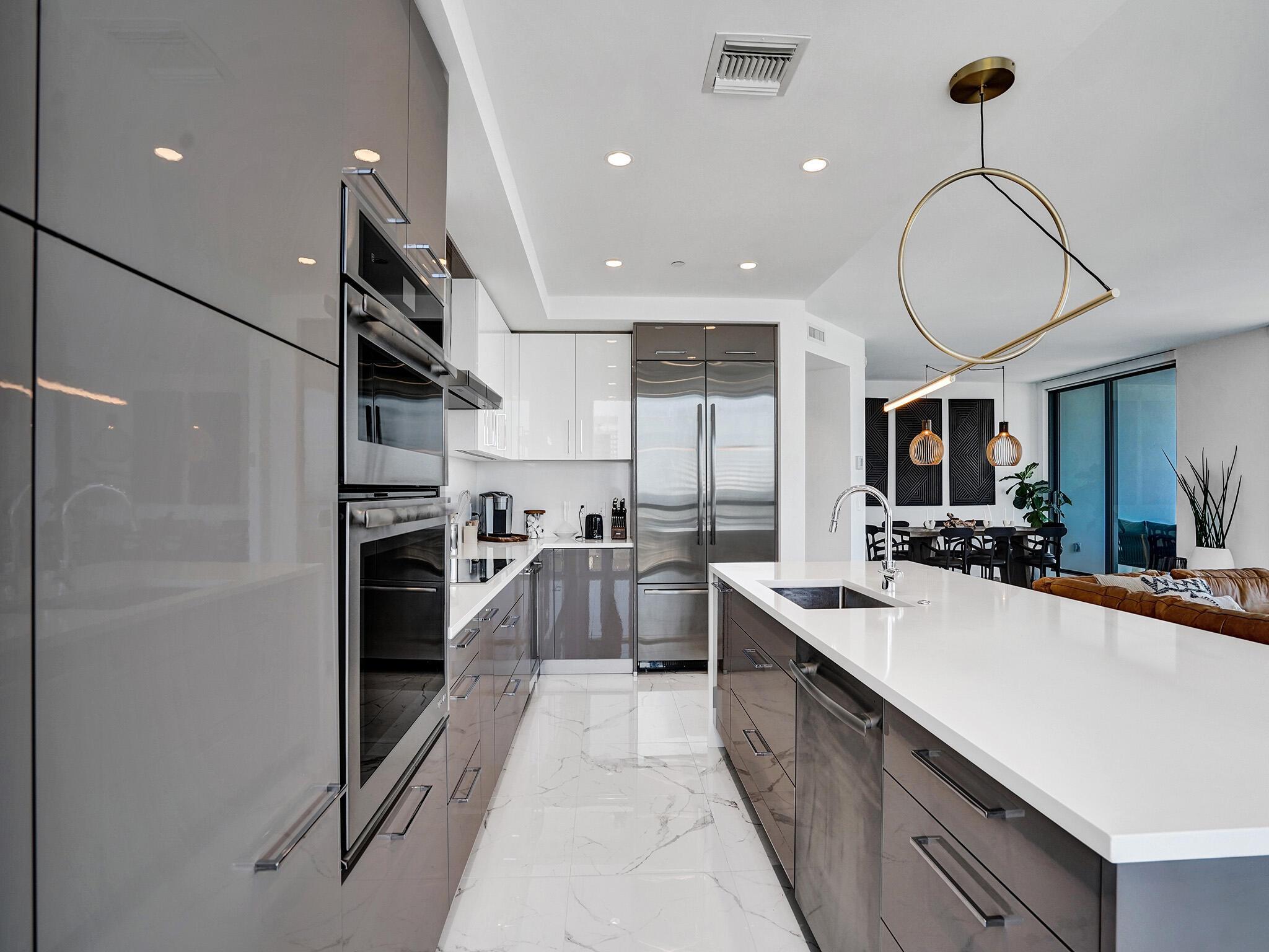 100 Las Olas - Residential Lease
