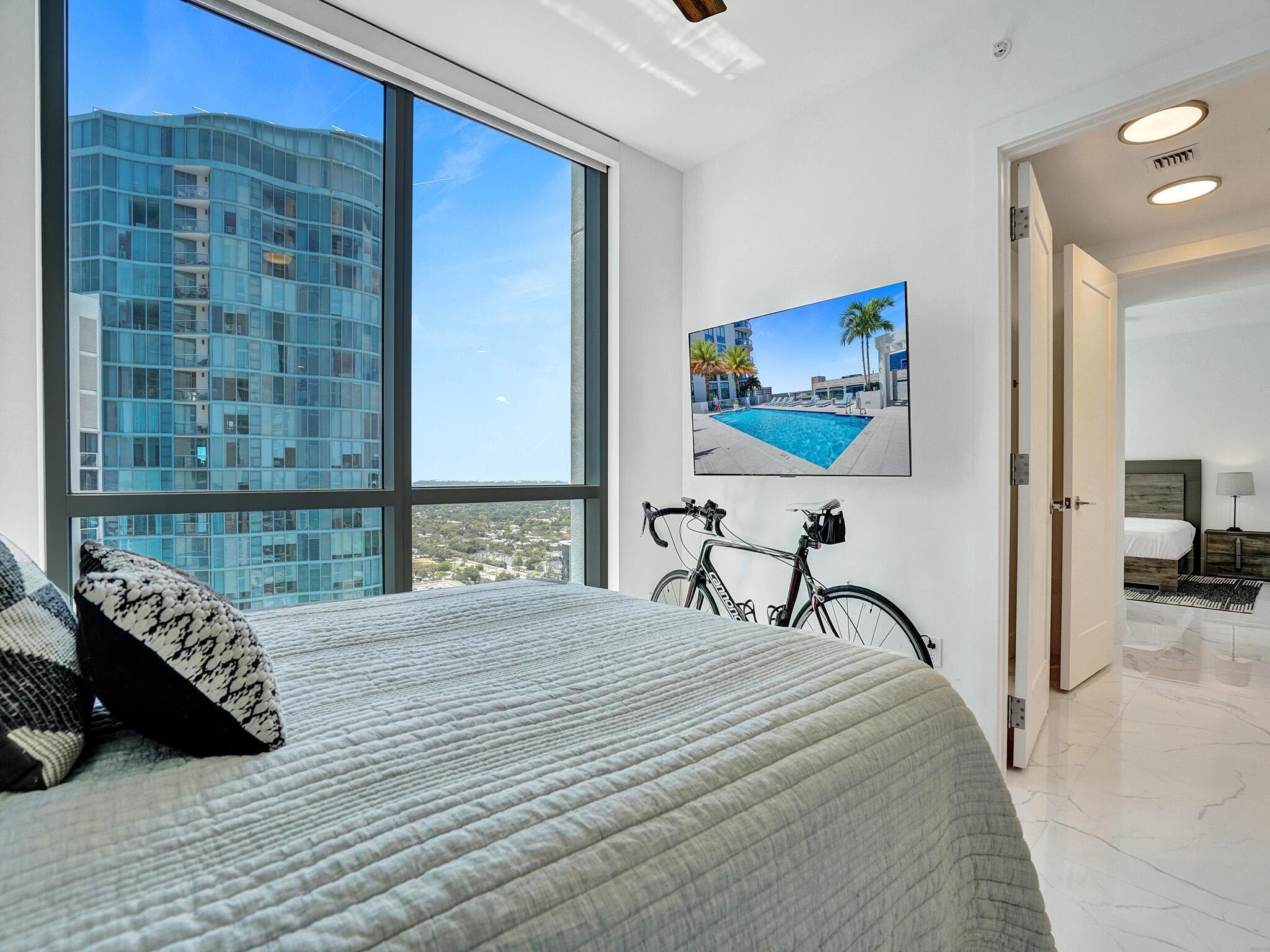100 Las Olas - Residential Lease